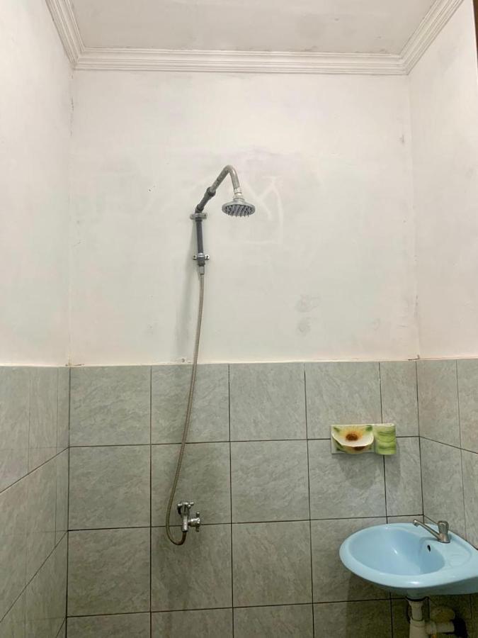 Penginapan Sedap Malam Lovina Eksteriør billede